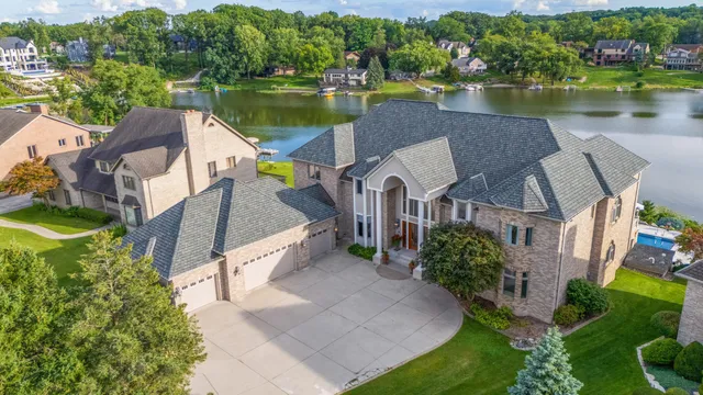$2,990,000 | 459 Surrey Hill Lane, Valparaiso, IN 46385