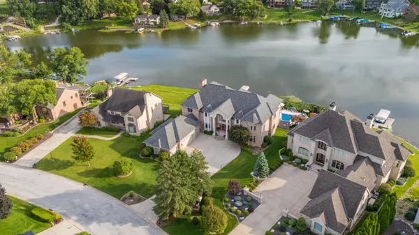$2,990,000 | 459 Surrey Hill Lane, Valparaiso, IN 46385