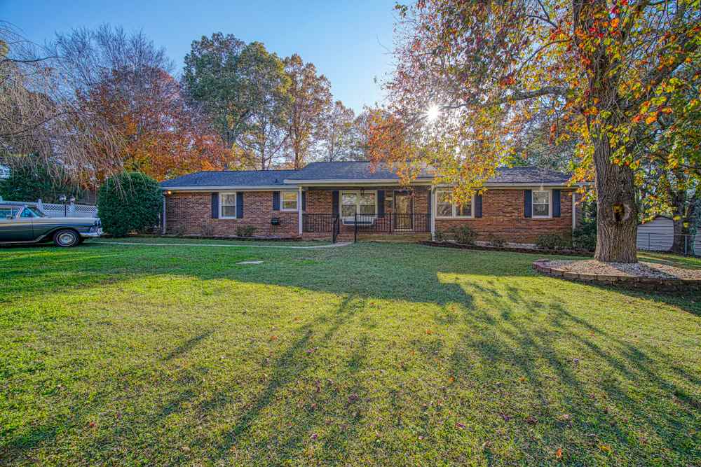 205 Flatwood Road Spartanburg, SC 29303 - Photo 1 of 36 Gallery Image 1