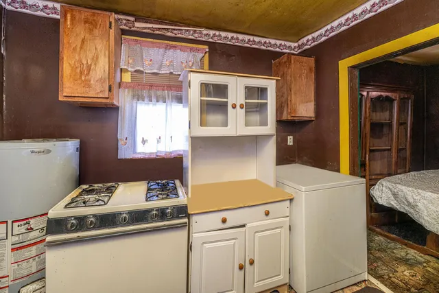 $699,999 | 200 Fishburne Street, Charleston, SC 29403