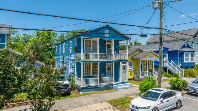 $699,999 | 200 Fishburne Street, Charleston, SC 29403