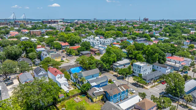 $699,999 | 200 Fishburne Street, Charleston, SC 29403