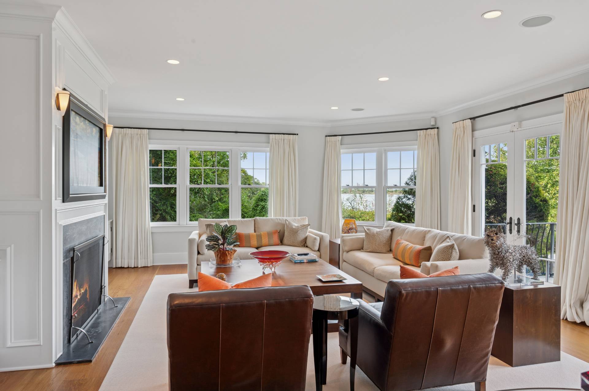 3937 Noyack Road Sag Harbor, NY 11963 - Photo 5 of 25