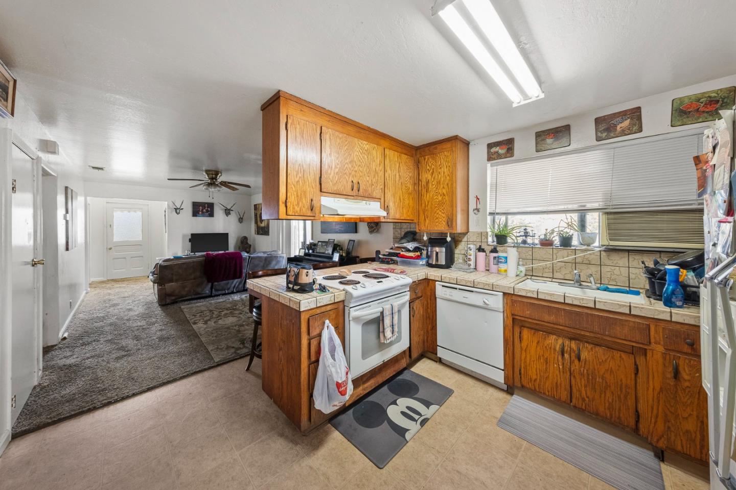 585 Monterey Road Morgan Hill, CA 95037 - Photo 18 of 39