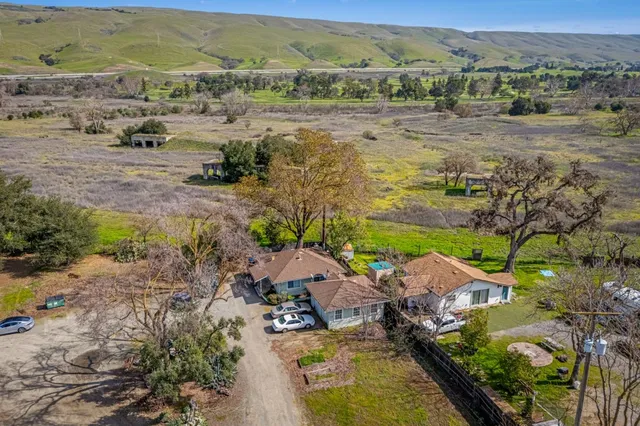 $1,350,000 | 585 Monterey Road, Morgan Hill, CA 95037
