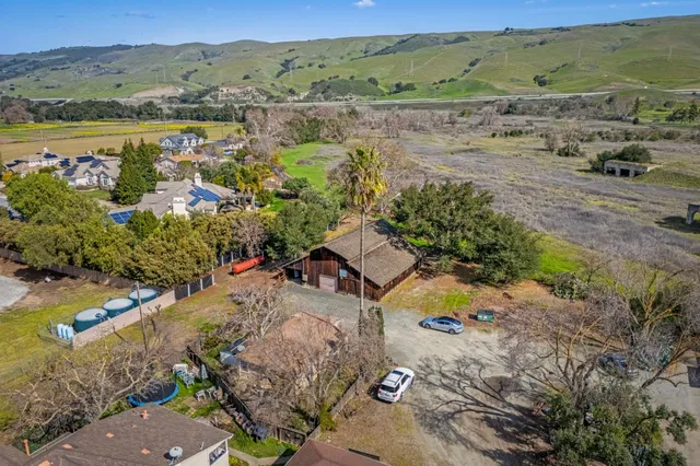 $1,350,000 | 585 Monterey Road, Morgan Hill, CA 95037