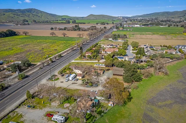 $1,350,000 | 585 Monterey Road, Morgan Hill, CA 95037