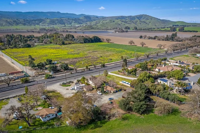 $1,350,000 | 585 Monterey Road, Morgan Hill, CA 95037
