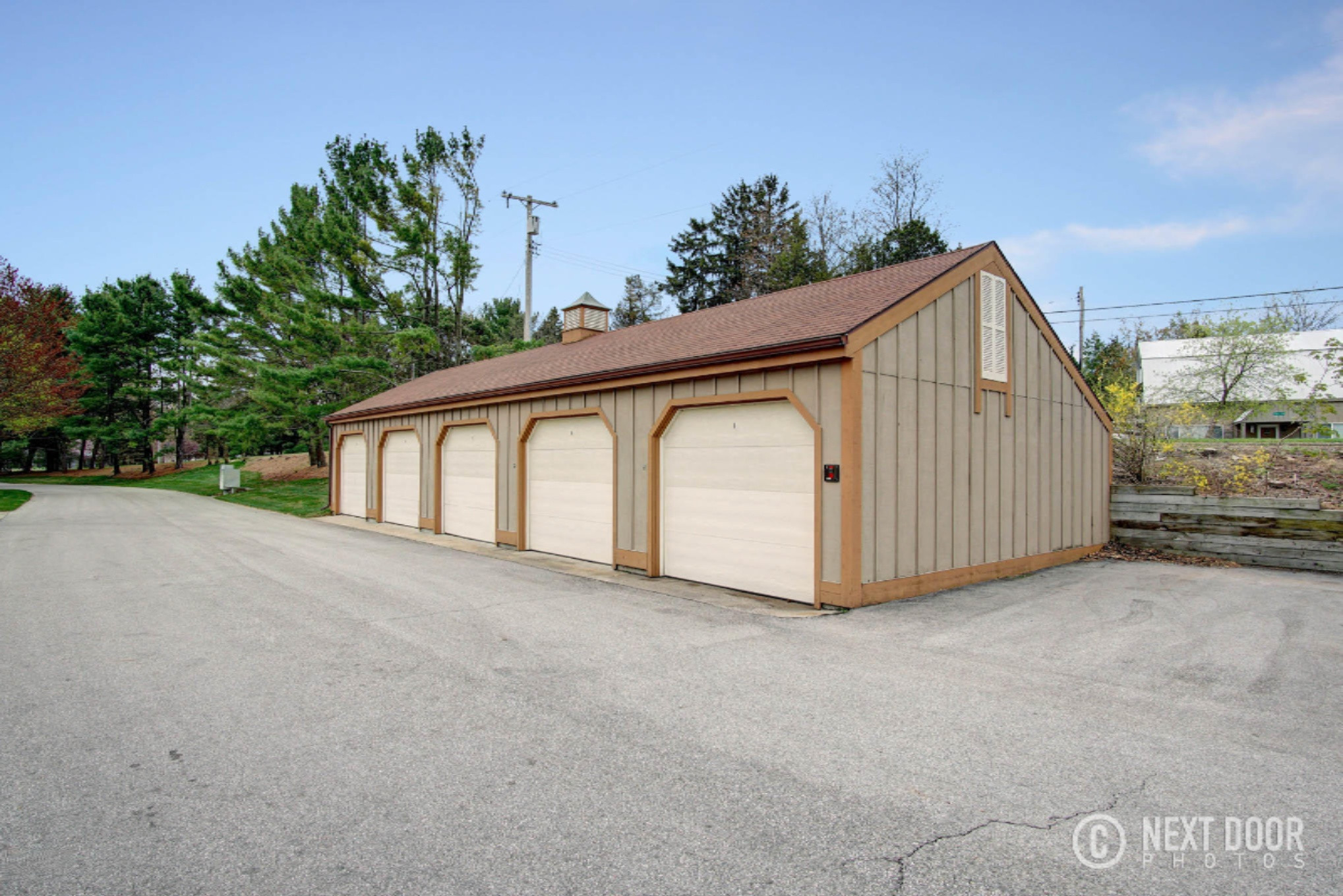 17672 Woodbridge Road, Unit 10 Spring Lake, MI 49456 - Photo 4 of 33 DSC04974_5_6