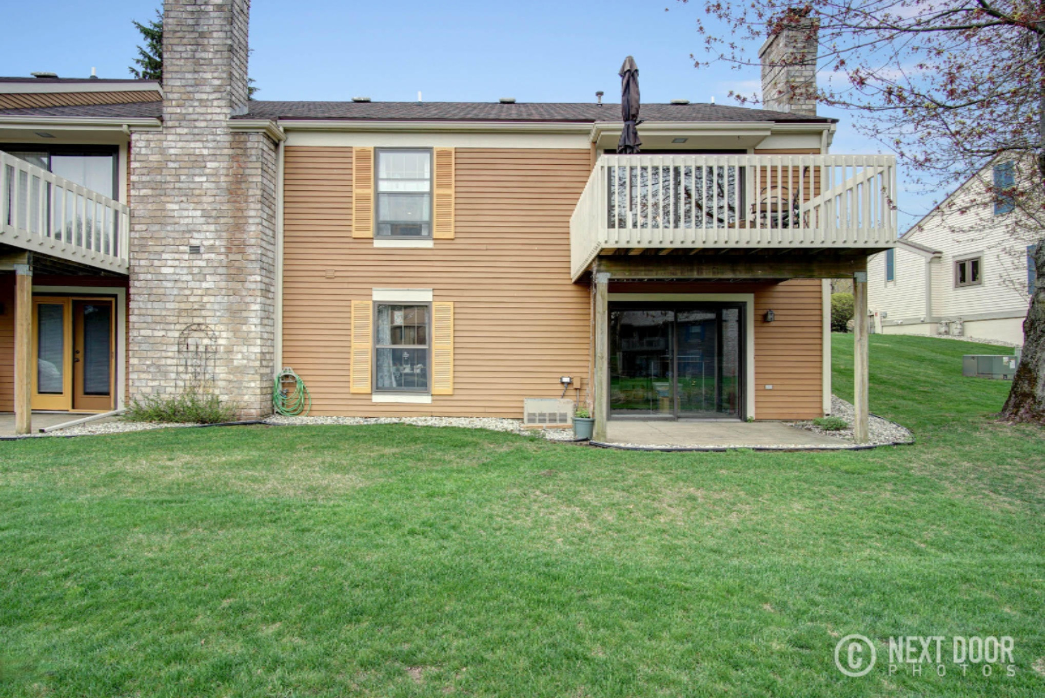 17672 Woodbridge Road, Unit 10 Spring Lake, MI 49456 - Photo 6 of 33 DSC05001_2_3