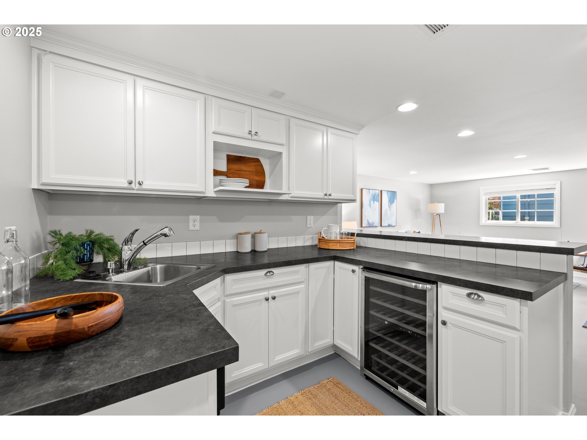 6458 Southwest Loop Drive Portland, OR 97221 - Photo 27 of 47 Gallery Image 27