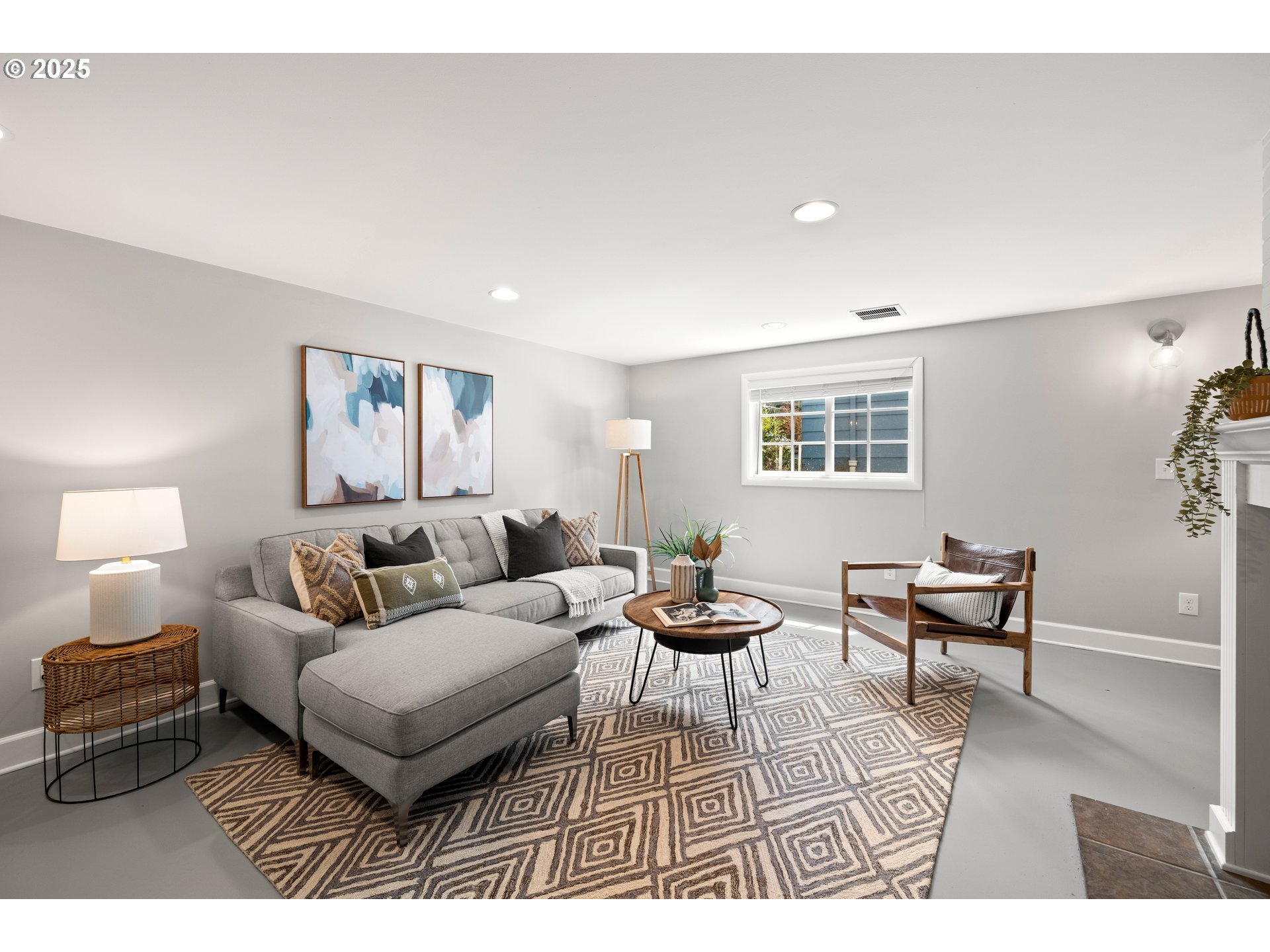 6458 Southwest Loop Drive Portland, OR 97221 - Photo 32 of 47 Gallery Image 32