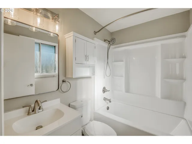 $450,000 | 4923 Southeast 113th Avenue, Portland, OR 97266