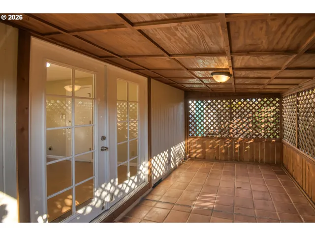 $450,000 | 4923 Southeast 113th Avenue, Portland, OR 97266