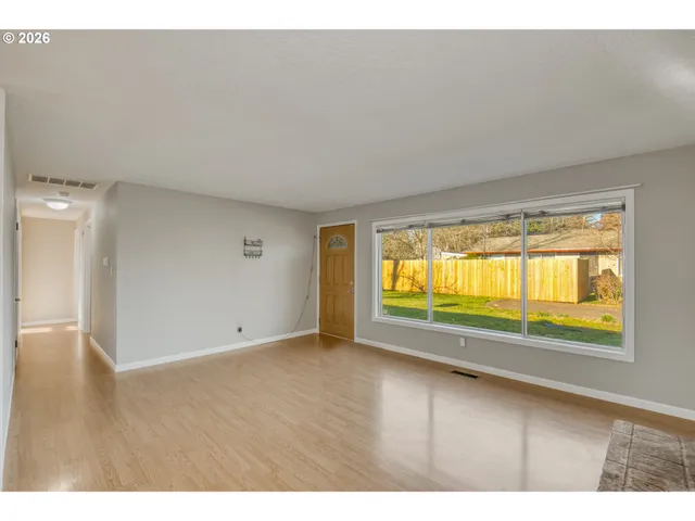 $450,000 | 4923 Southeast 113th Avenue, Portland, OR 97266