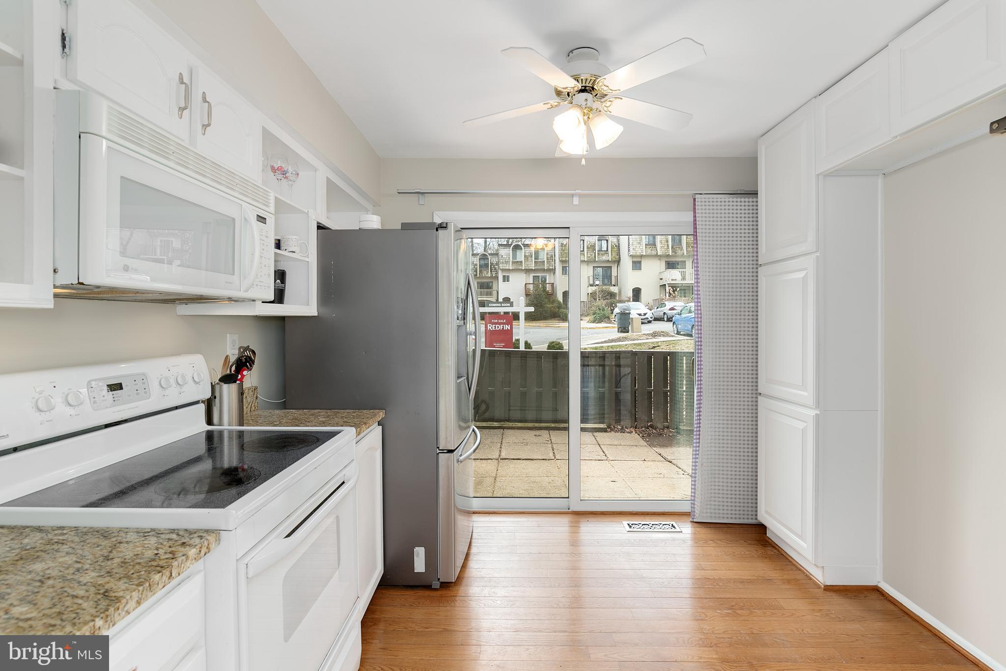 1602 Valencia Way Reston, VA 20190 - Photo 15 of 40