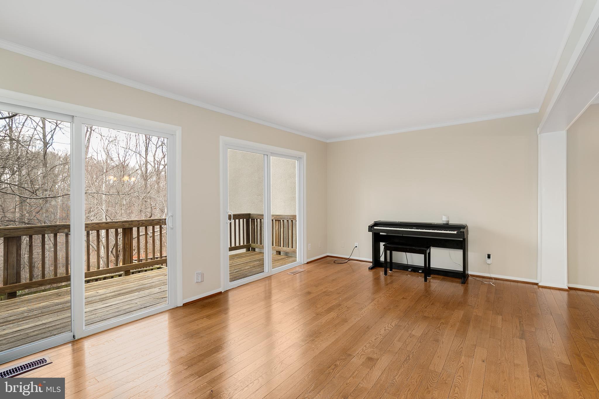 1602 Valencia Way Reston, VA 20190 - Photo 17 of 40