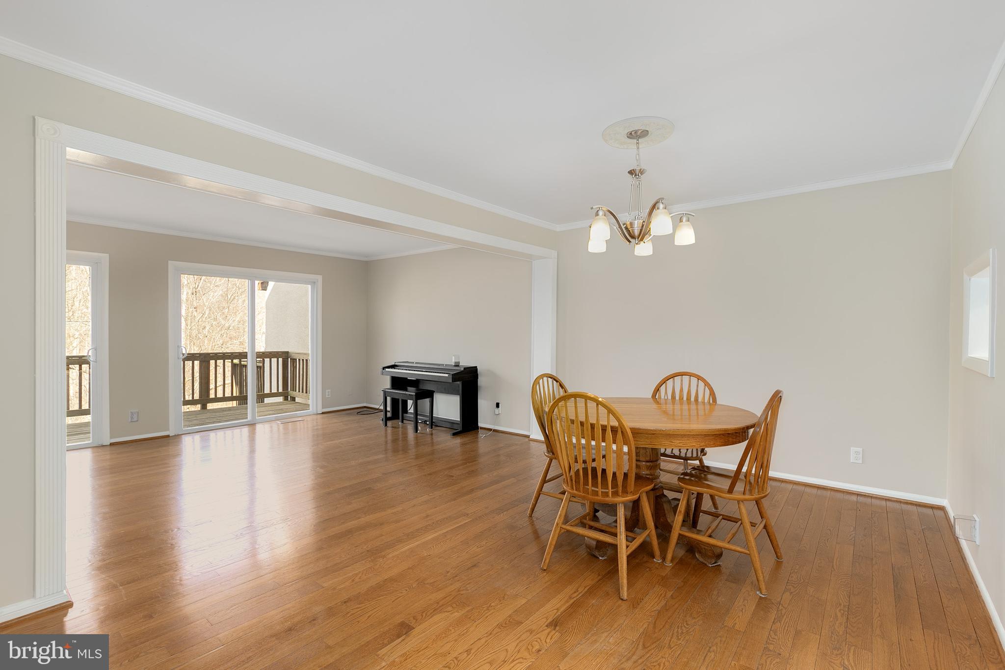 1602 Valencia Way Reston, VA 20190 - Photo 25 of 40