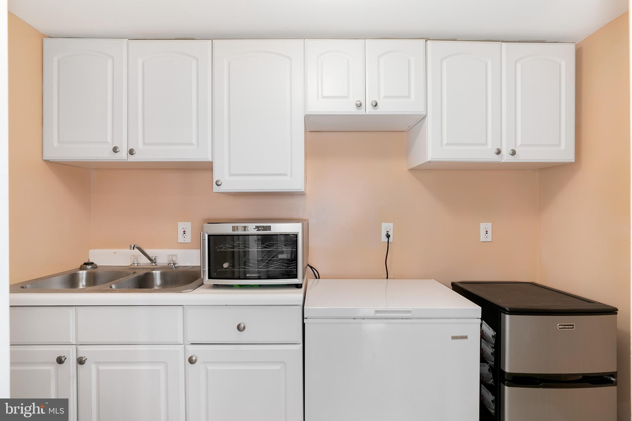 1602 Valencia Way Reston, VA 20190 - Photo 29 of 40