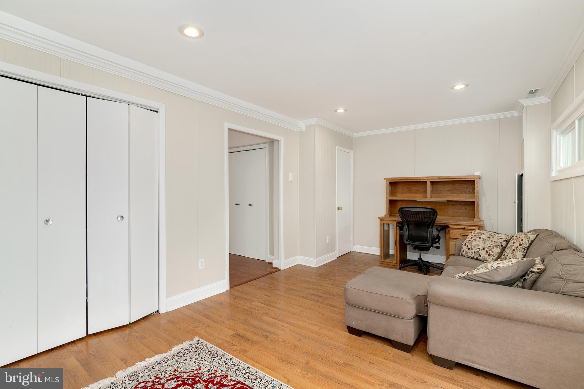 1602 Valencia Way Reston, VA 20190 - Photo 33 of 40