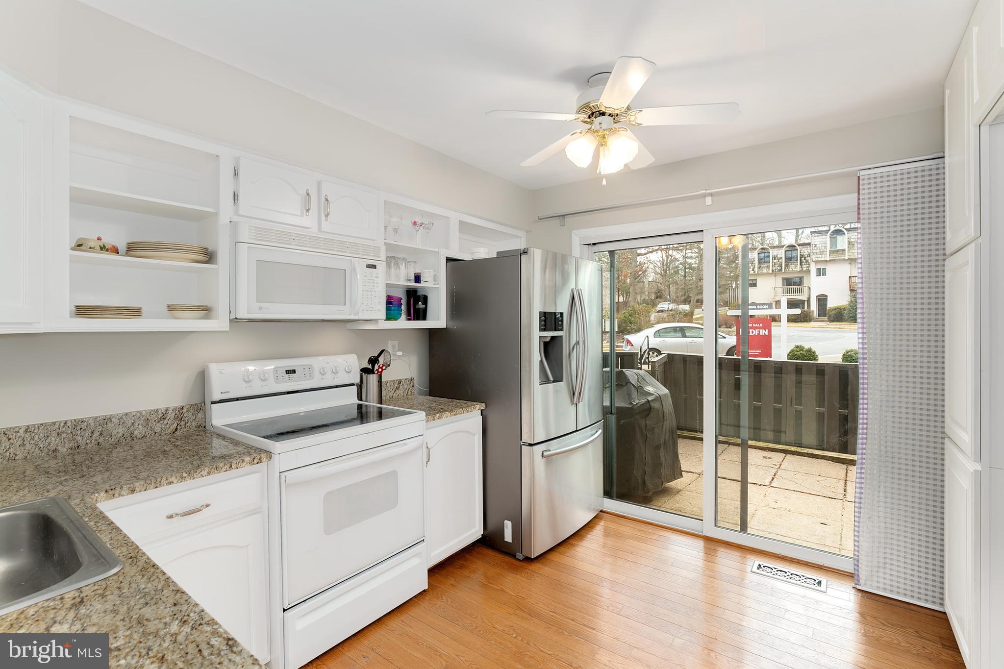 1602 Valencia Way Reston, VA 20190 - Photo 10 of 40