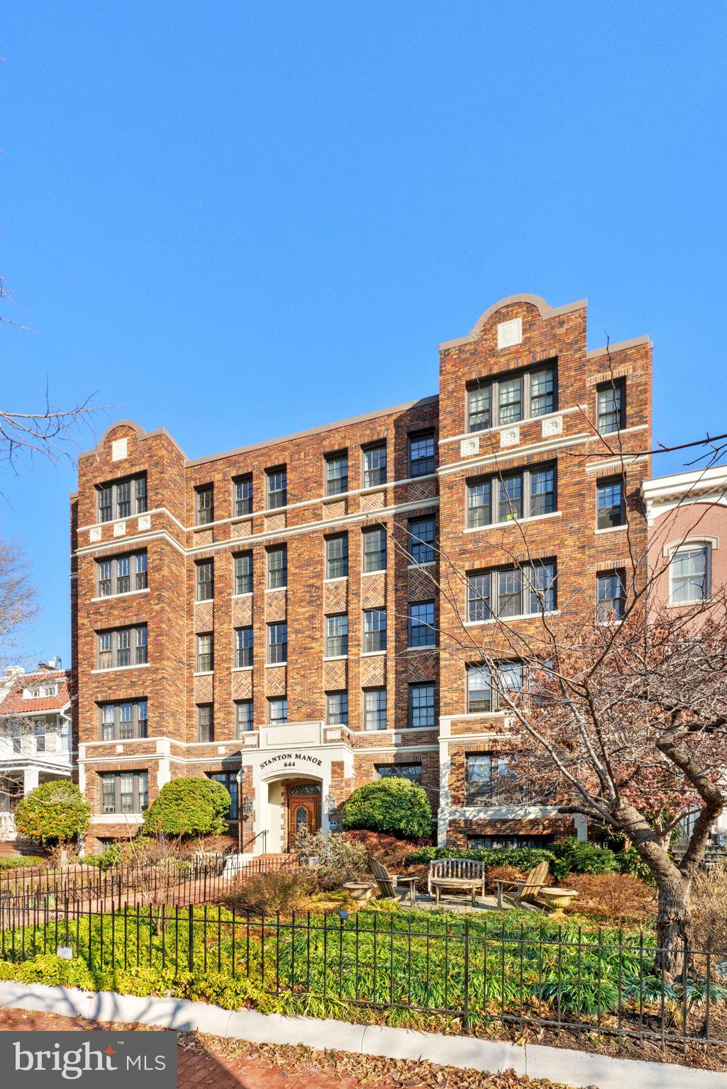 644 Massachusetts Avenue Northeast, Unit 406 Washington, DC 20002 - Photo 28 of 31 a front view of a building