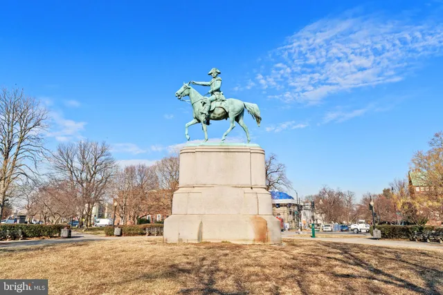 $275,000 | 644 Massachusetts Avenue Northeast, Unit 406, Washington, DC 20002