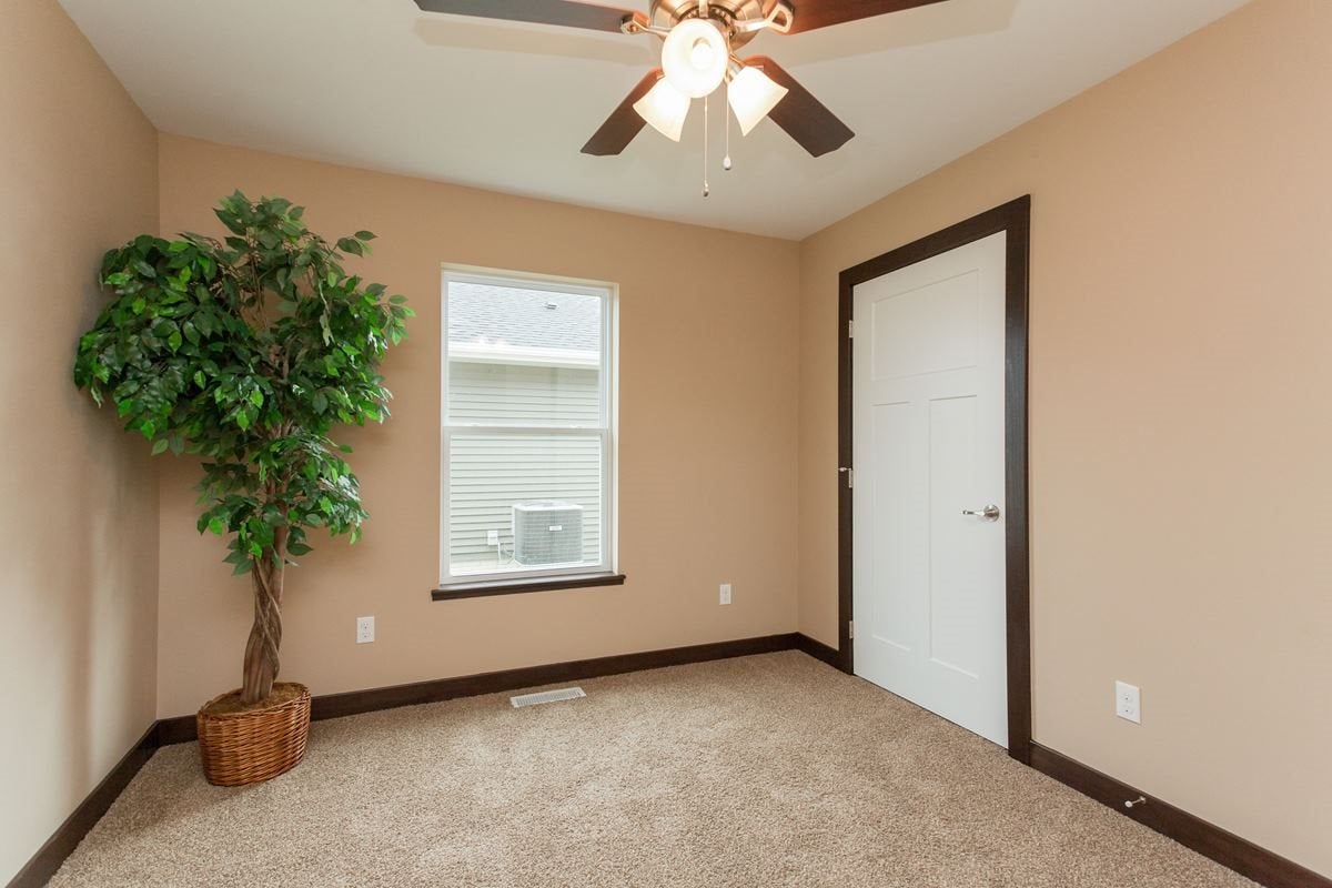 319 Saddleback Road Marion, IA 52302 - Photo 18 of 25 Gallery Image 18