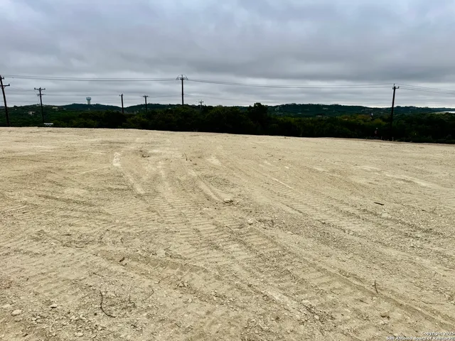 a view of outside area