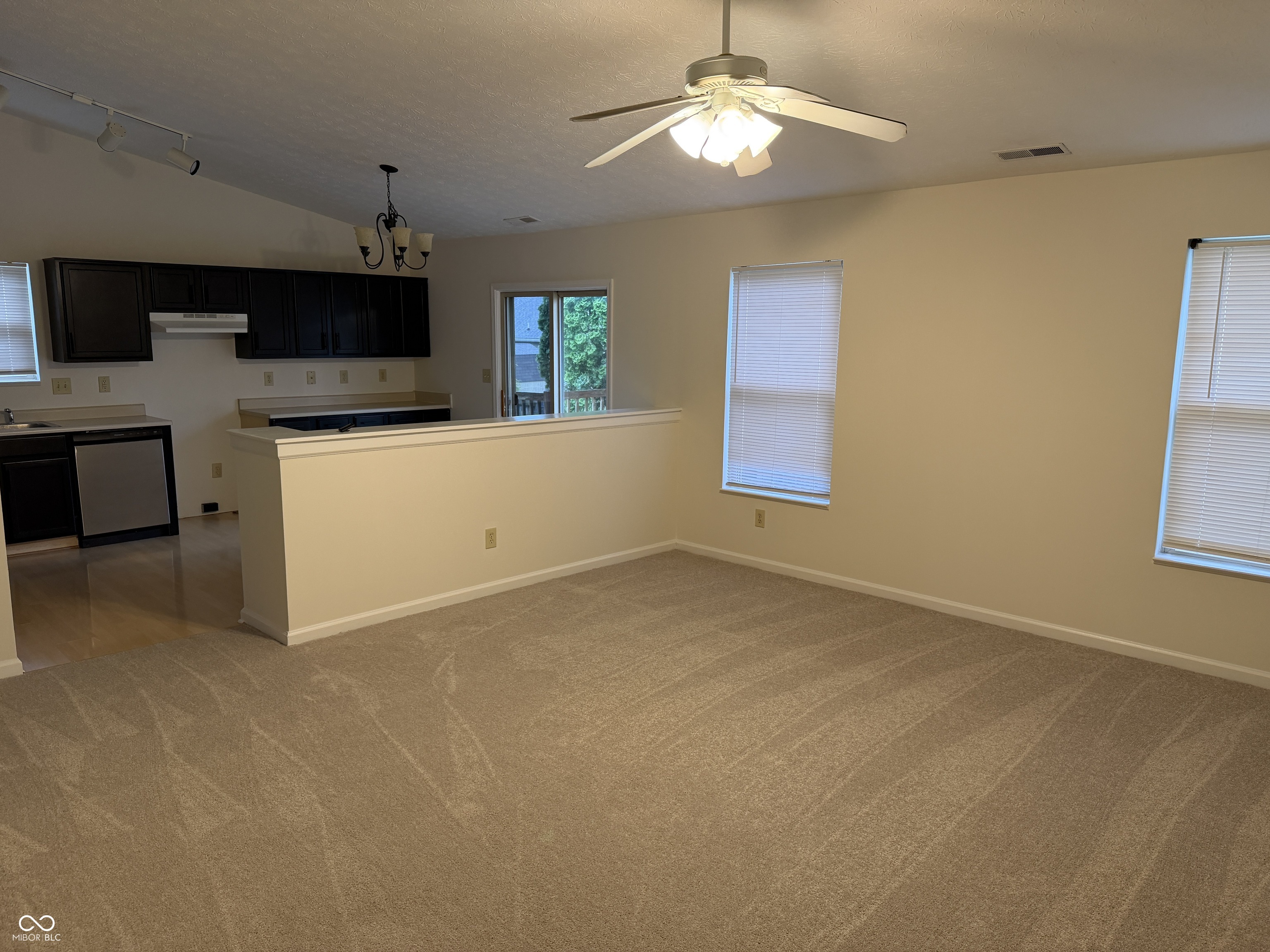 1117 Harvest Ridge Circle Franklin, IN 46131 - Photo 12 of 19