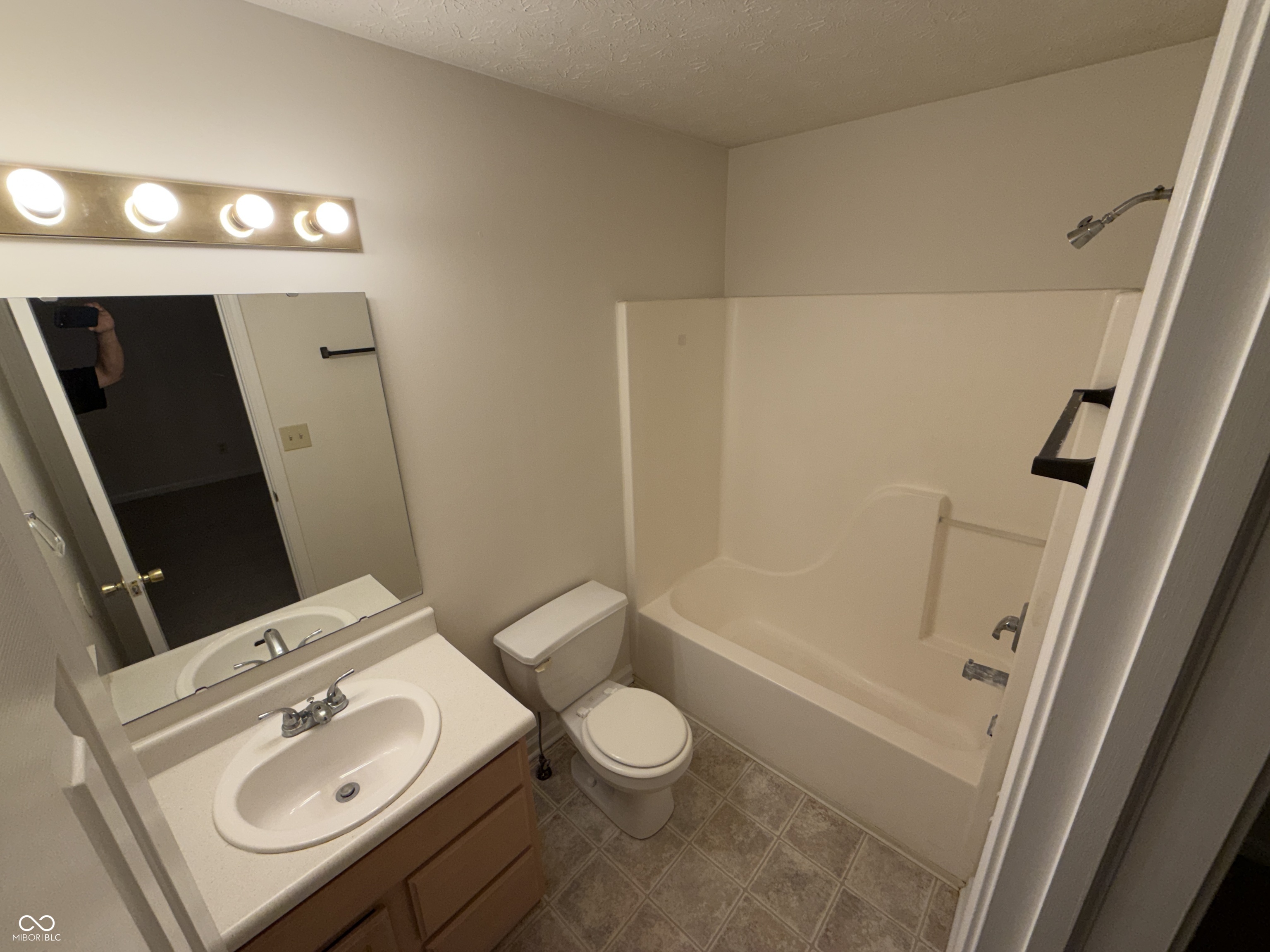 1117 Harvest Ridge Circle Franklin, IN 46131 - Photo 16 of 19