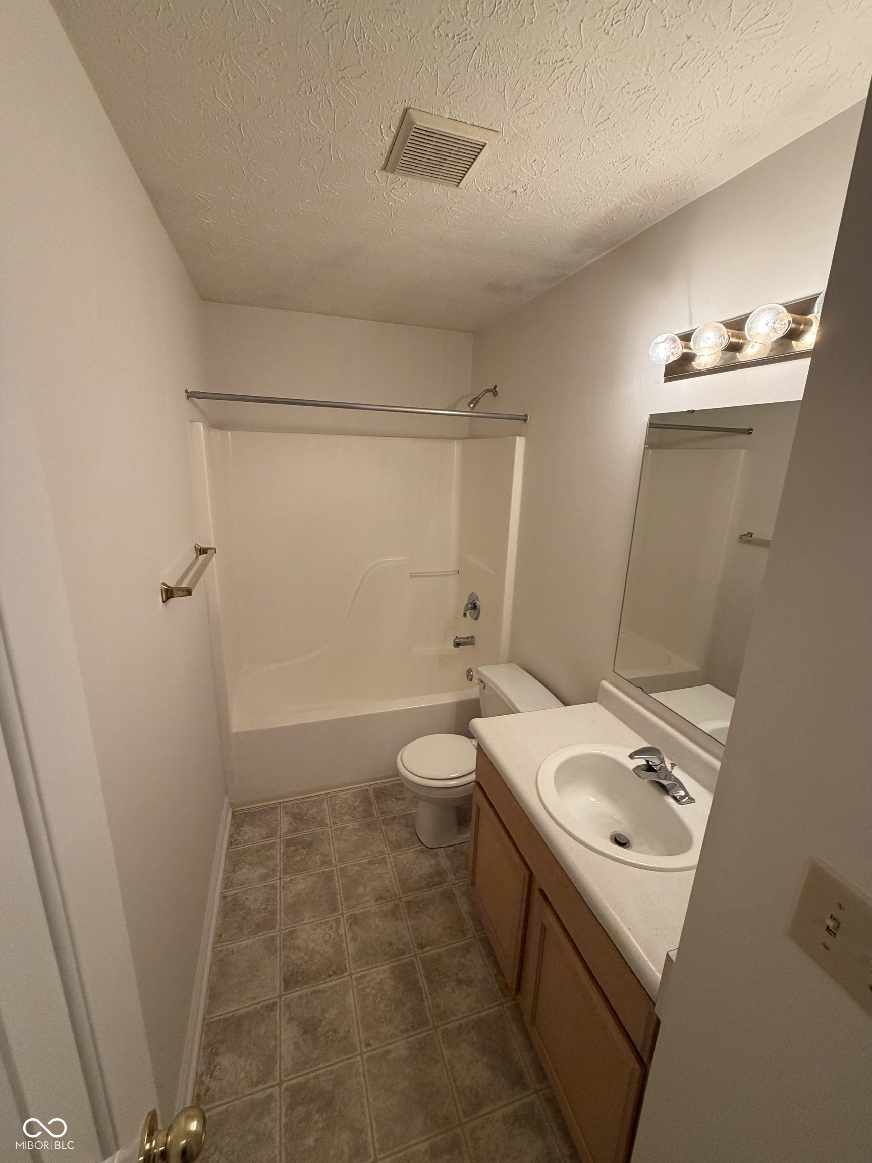 1117 Harvest Ridge Circle Franklin, IN 46131 - Photo 9 of 19