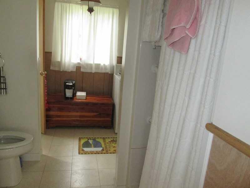 48 Poplar Street Millinocket, ME 04462 - Photo 27 of 34 Bathroom.