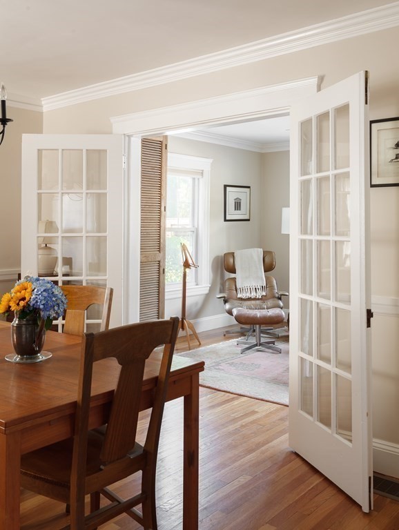 317 Cypress Street Brookline, MA 02445 - Photo 6 of 24