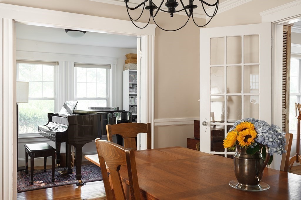 317 Cypress Street Brookline, MA 02445 - Photo 7 of 24