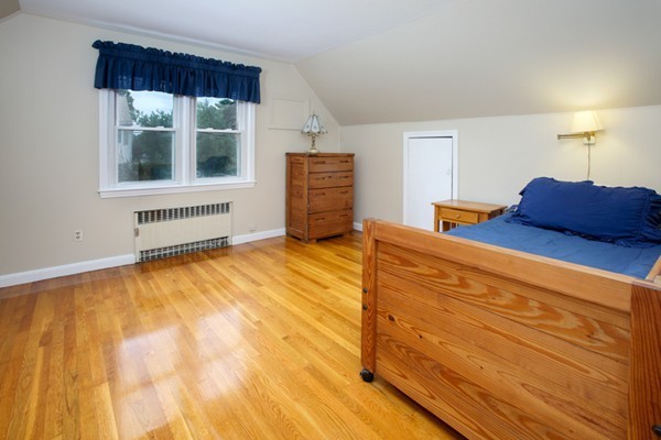 114 Beal Road Waltham, MA 02453 - Photo 11 of 22 Gallery Image 11