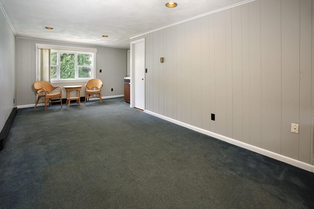 114 Beal Road Waltham, MA 02453 - Photo 15 of 22 Gallery Image 15