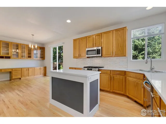 $799,000 | 2010 Glenarbor Court, Longmont, CO 80504