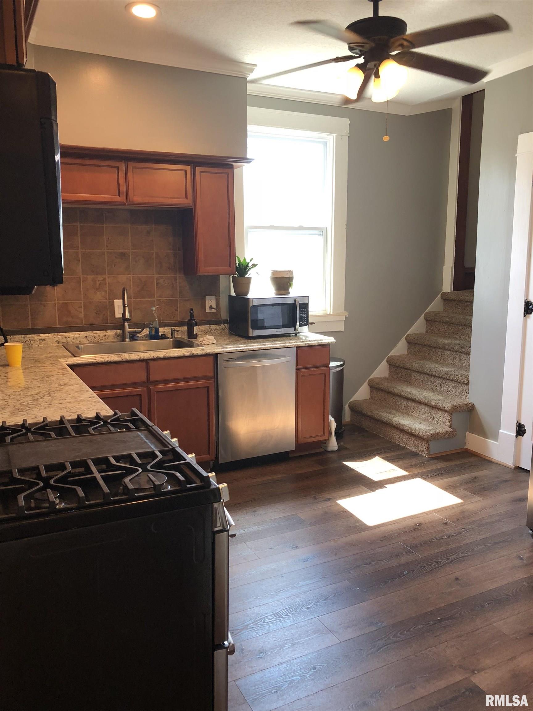 200 South Main Street Winchester, IL 62694 - Photo 3 of 14