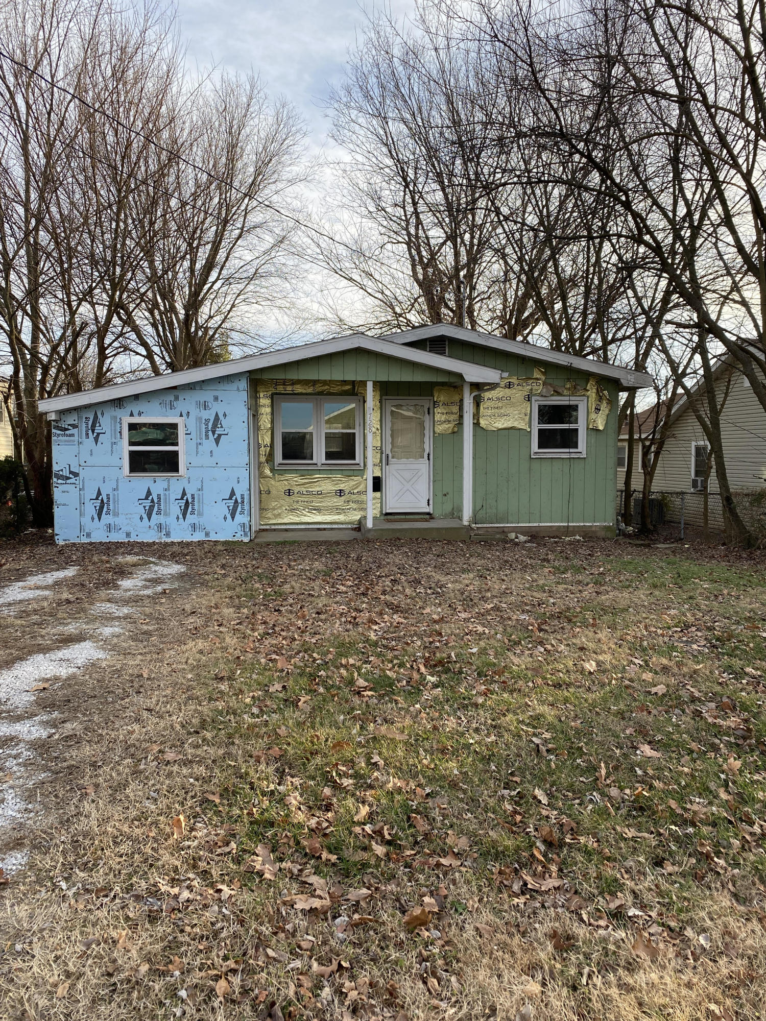 728 West Della Street Springfield, MO 65803 - Photo 1 of 1 unnamed (2)