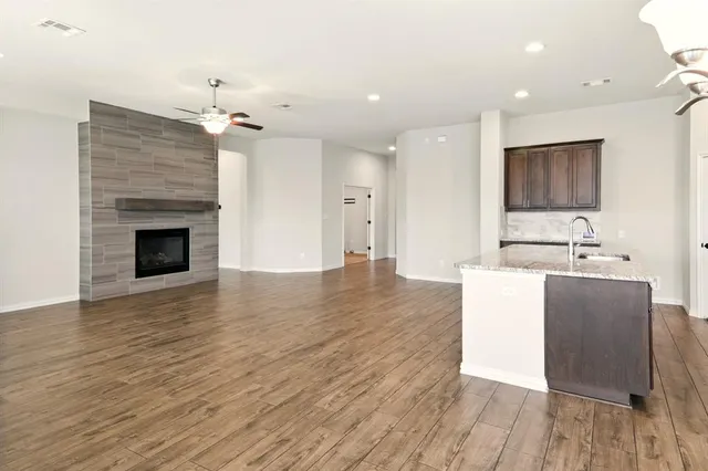 $560,000 | 2300 La Mirada Street, Leander, TX 78641