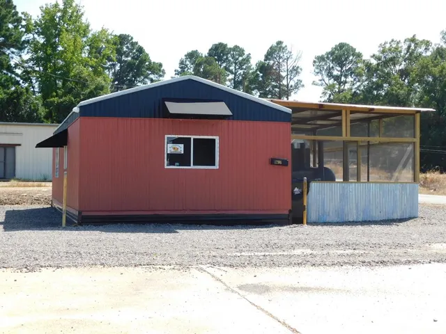 $219,000 | 1200 South Arkansas Street, Springhill, LA 71075