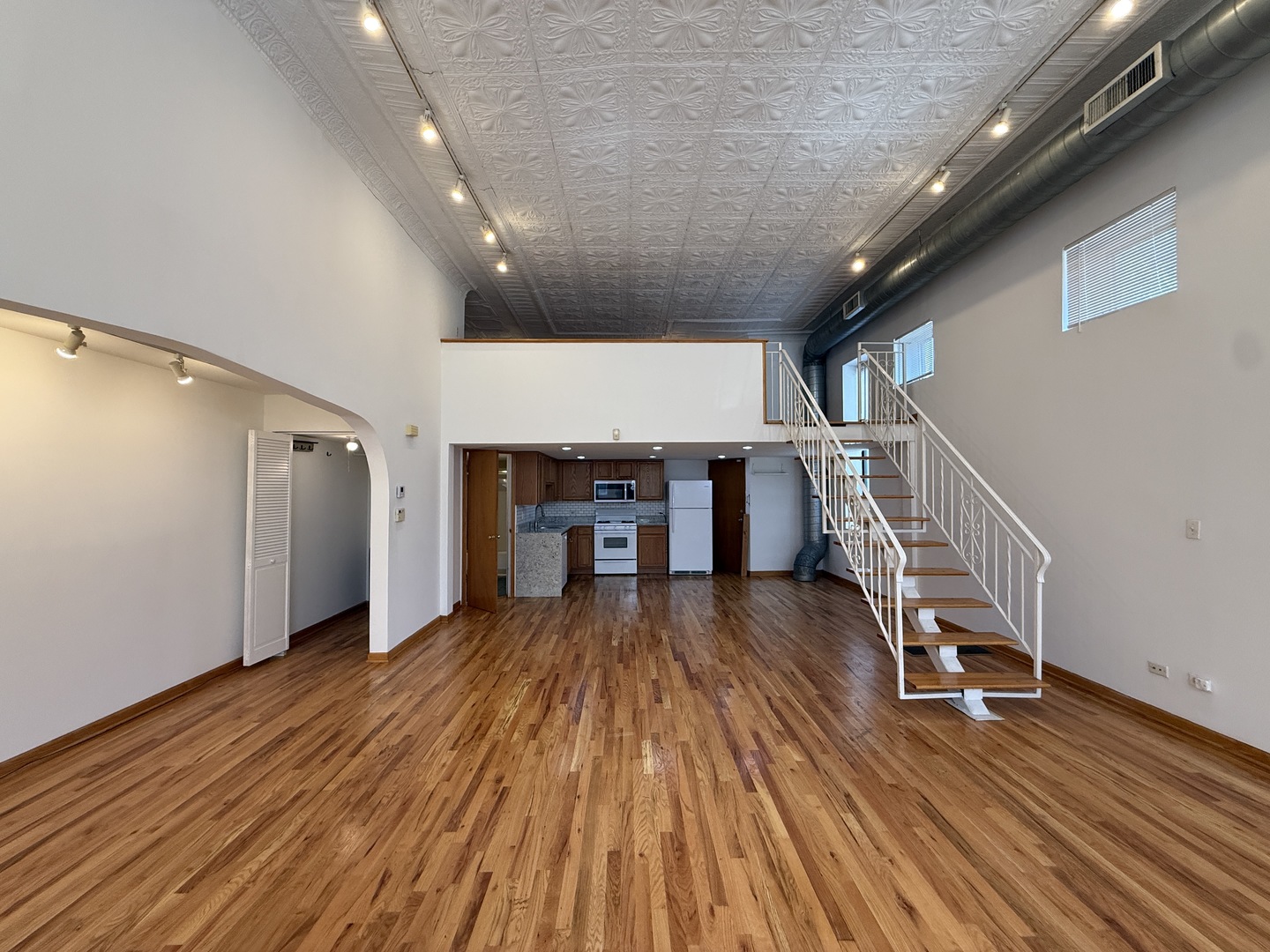1237 North Noble Street, Unit 1F Chicago, IL 60642 - Photo 3 of 21