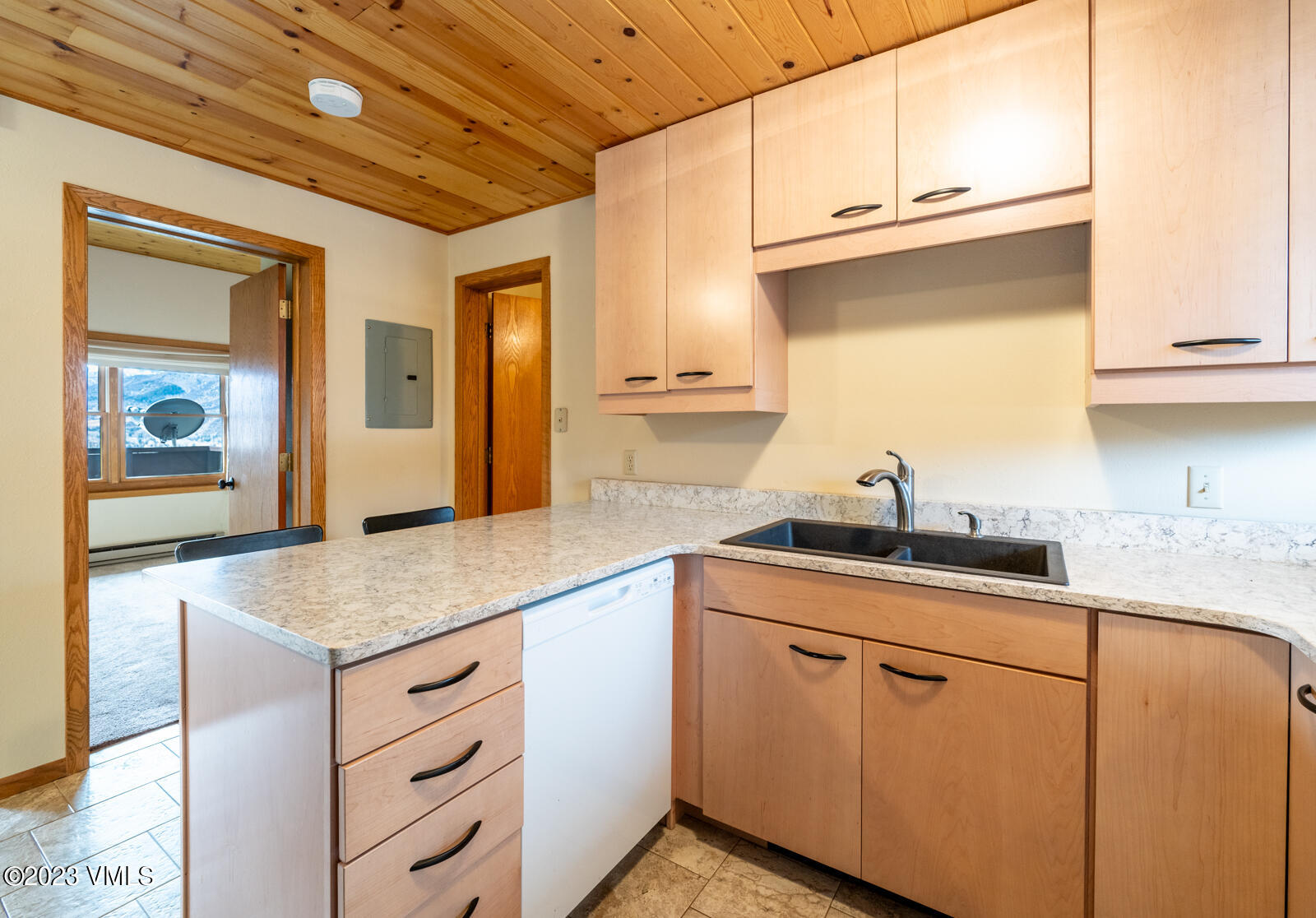 333 Beard Creek Road, Unit A305 Edwards, CO 81632 - Photo 8 of 26 Kitchen (3)