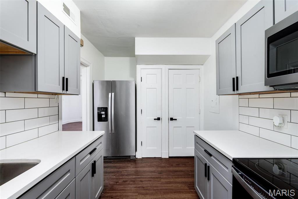 205 Grover Road St. Louis, MO 63125 - Photo 17 of 26
