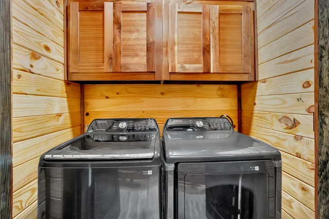 $799,900 | 92 Ghea Road, Normandy, TN 37360