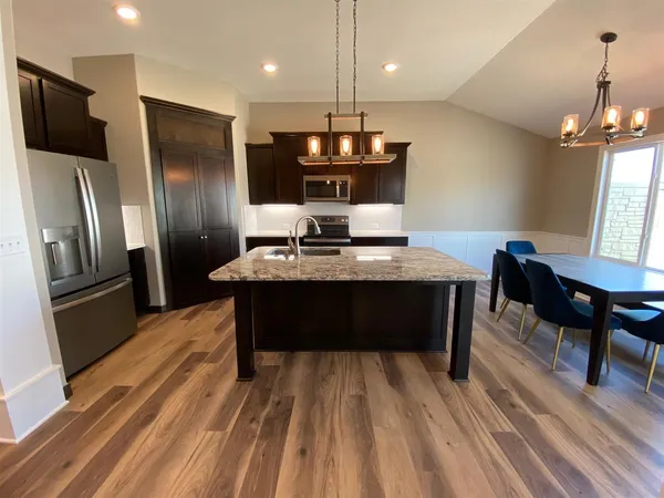 $311,775 | 2418 East Madison Avenue, Derby, KS 67037