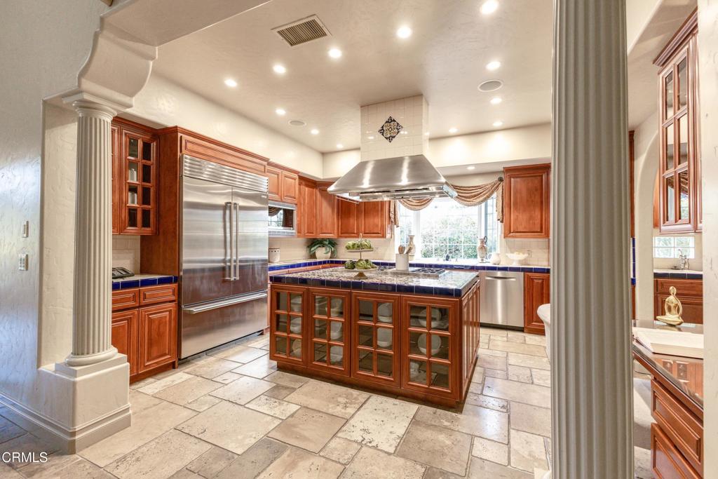 5116 Greencrest Road La Canada Flintridge, CA 91011 - Photo 12 of 53 12Greencrest