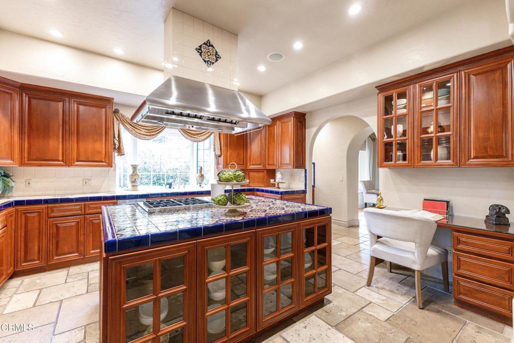 5116 Greencrest Road La Canada Flintridge, CA 91011 - Photo 13 of 53 13Greencrest