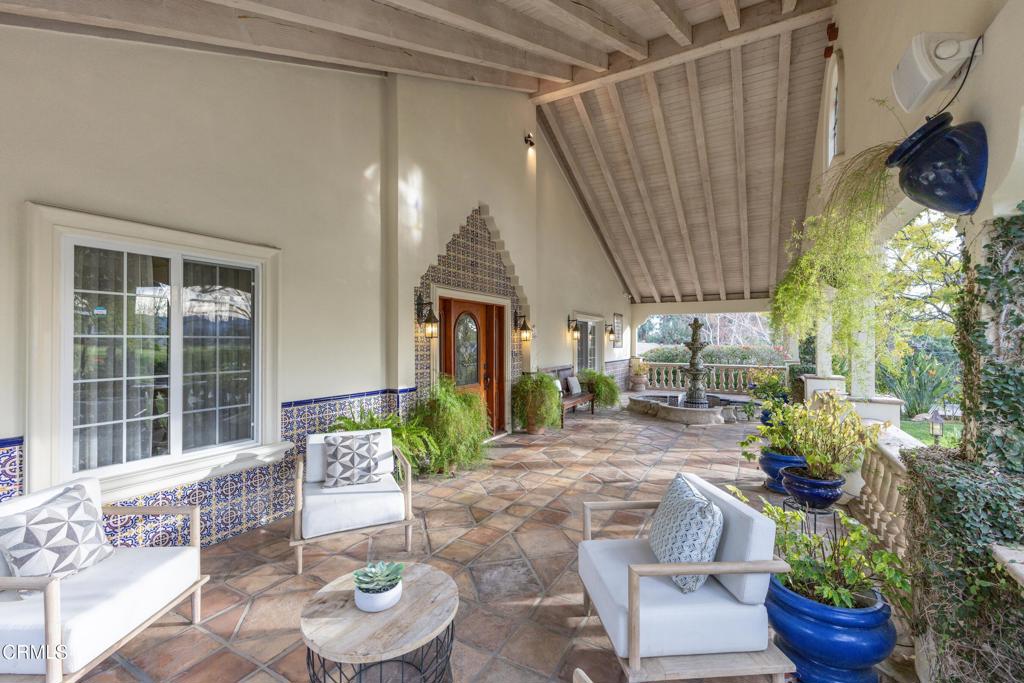 5116 Greencrest Road La Canada Flintridge, CA 91011 - Photo 2 of 53 1Greencrest